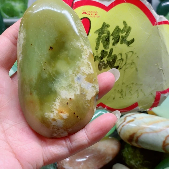 蛇纹石玉未镶嵌手把件