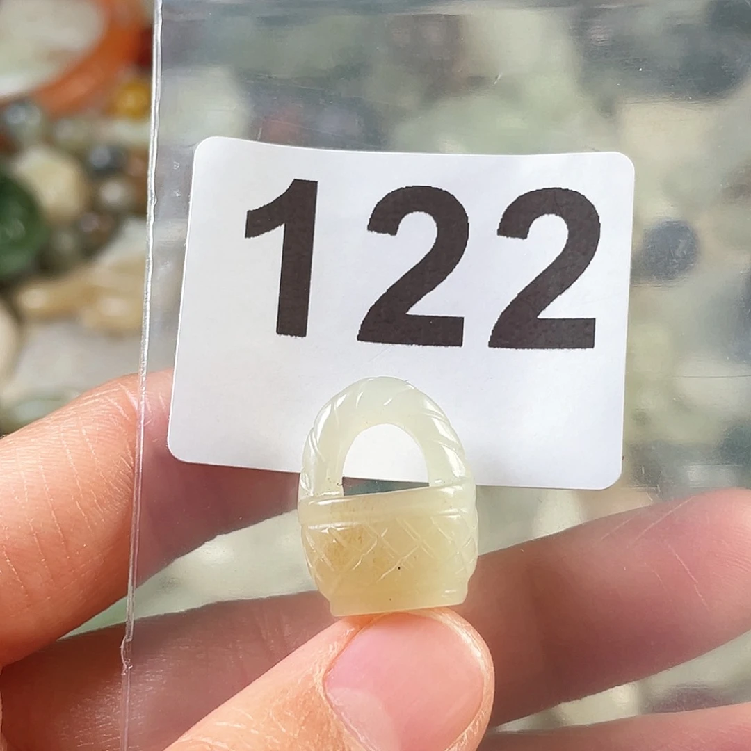 和田玉（糖玉）颈饰未镶嵌