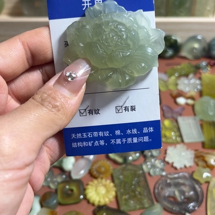 蛇纹石玉合金颈饰