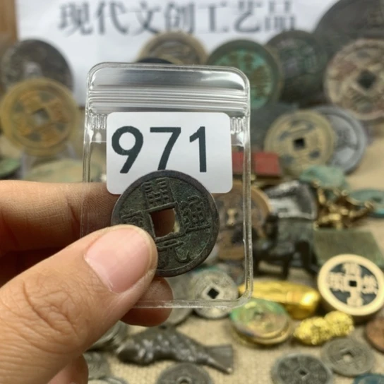 铜用****8现代文创工艺品