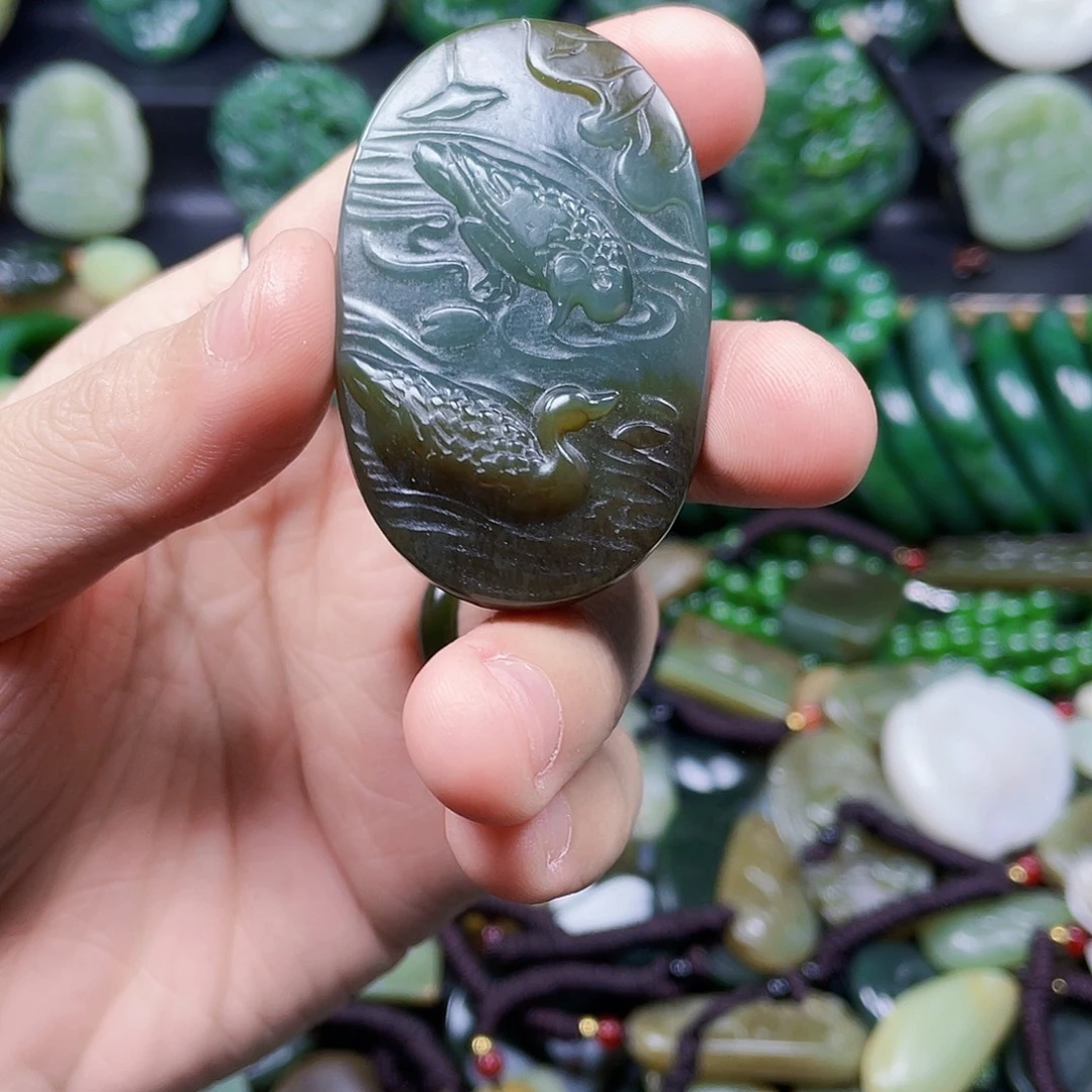 和田玉未镶嵌珠宝奇石