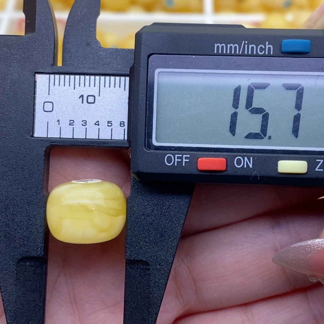 未镶嵌蜜蜡裸石浓蜡白花墩子