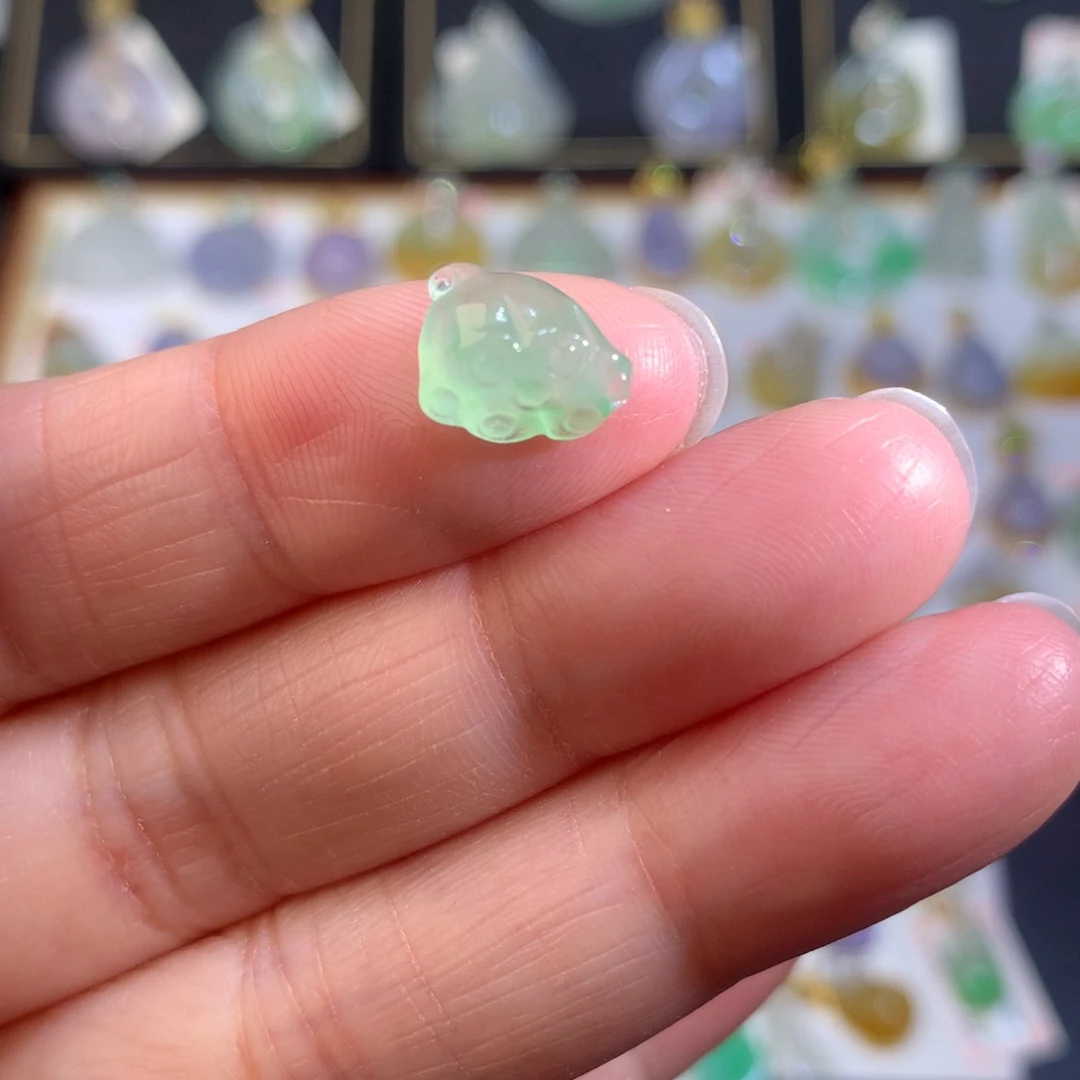 翡翠未镶嵌颈饰翡翠未镶嵌