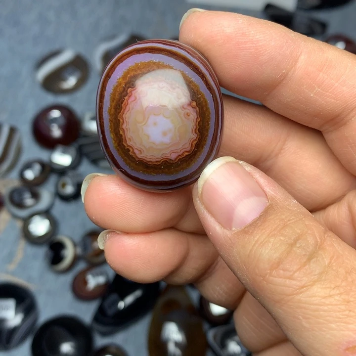 小***灰玛瑙/玉髓散珠缠丝玛瑙