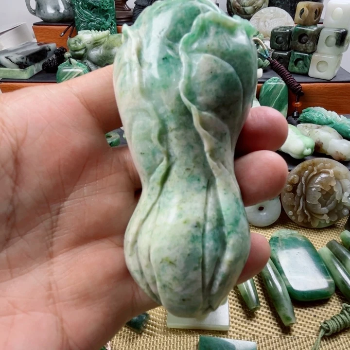 独山玉未镶嵌珠宝半成品