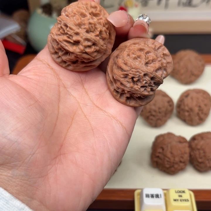 文玩核桃把件全品宫灯41.5