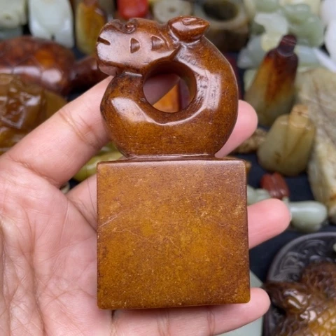 蛇纹石玉未镶嵌颈饰56