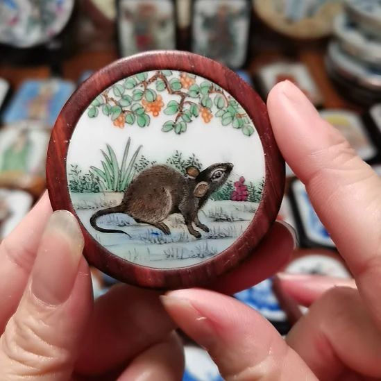 品***光瓷片瓷片挂件一个