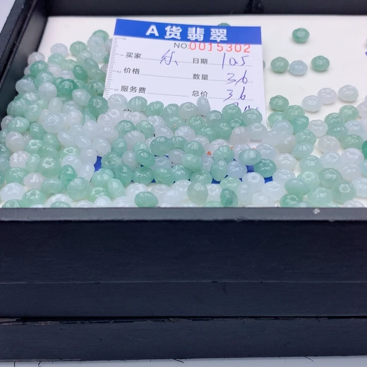 欢***乐翡翠未镶嵌手链多样性