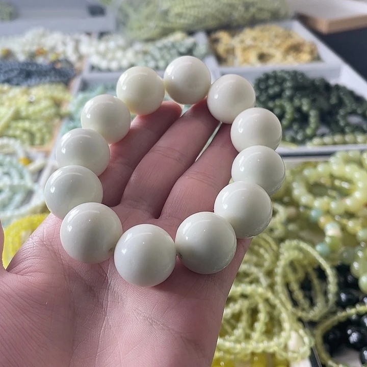 蛇纹石玉未镶嵌手链