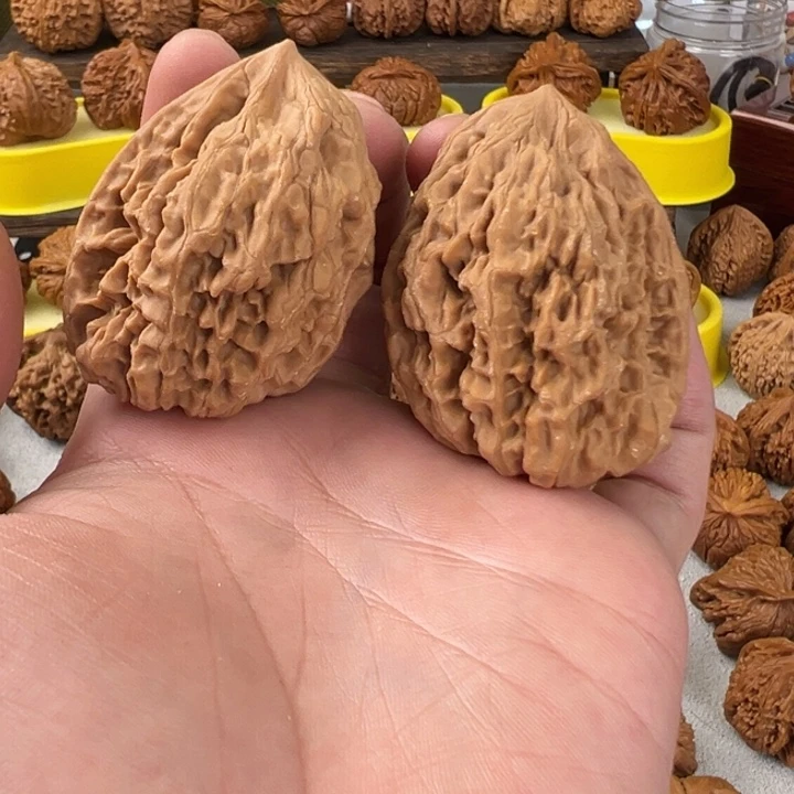 吊坠文玩核桃全品大沽石一根筋