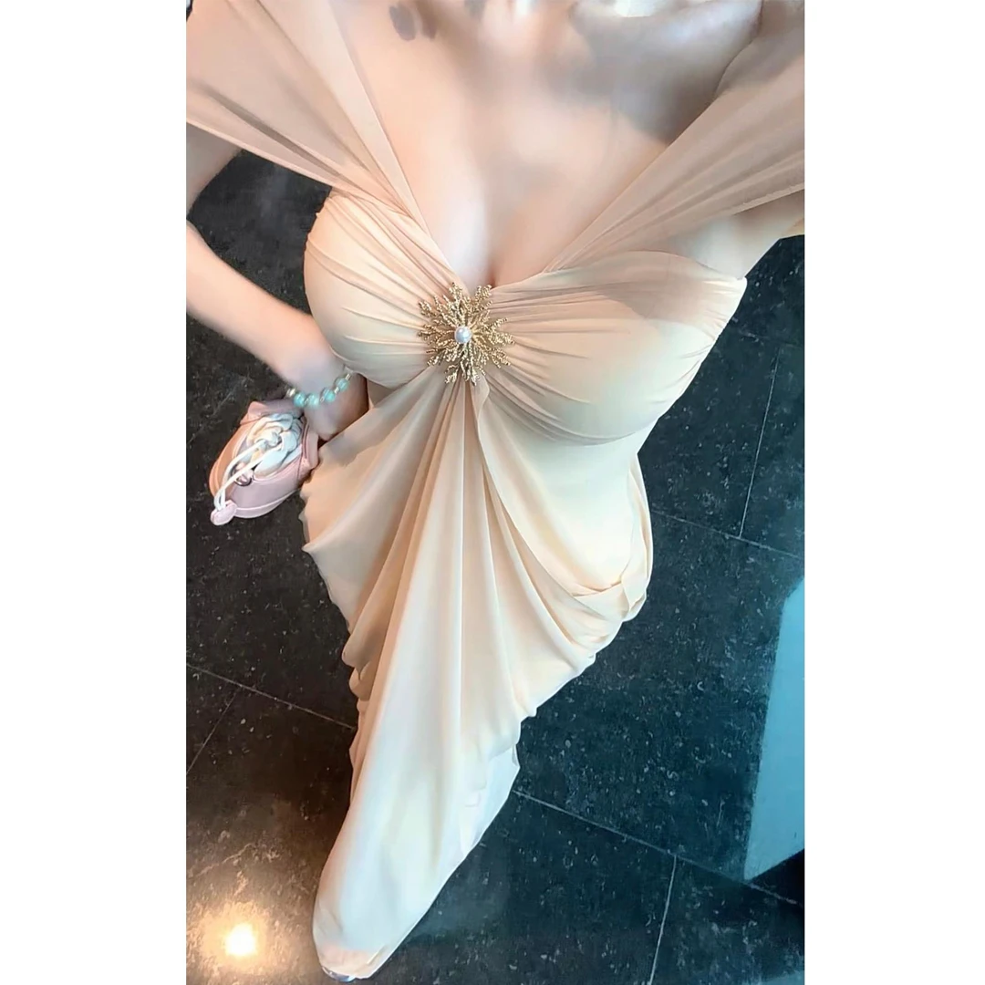 白白【缪斯女神】法式轻奢名媛高级感一字肩高贵连衣裙 LBBYN49350