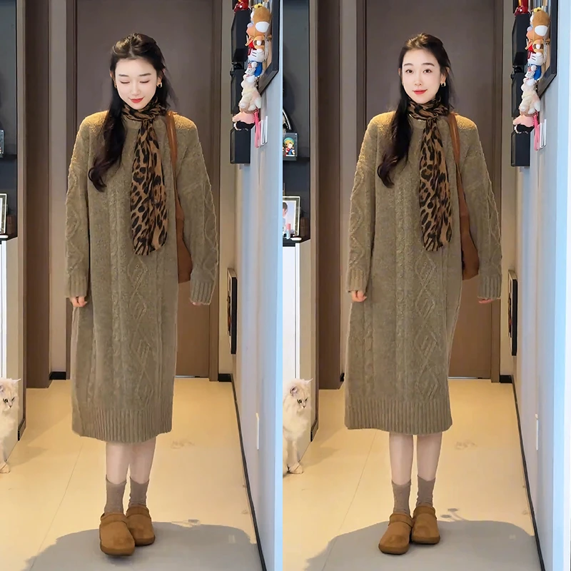 秋冬温柔系穿搭女2025新款设计感慵懒百搭长袖圆领宽松针织连衣裙