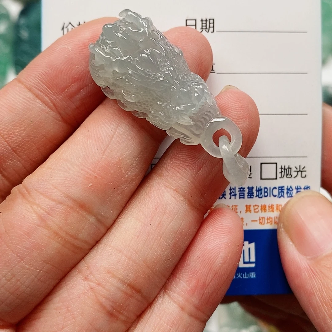 颈饰未镶嵌翡翠龙头