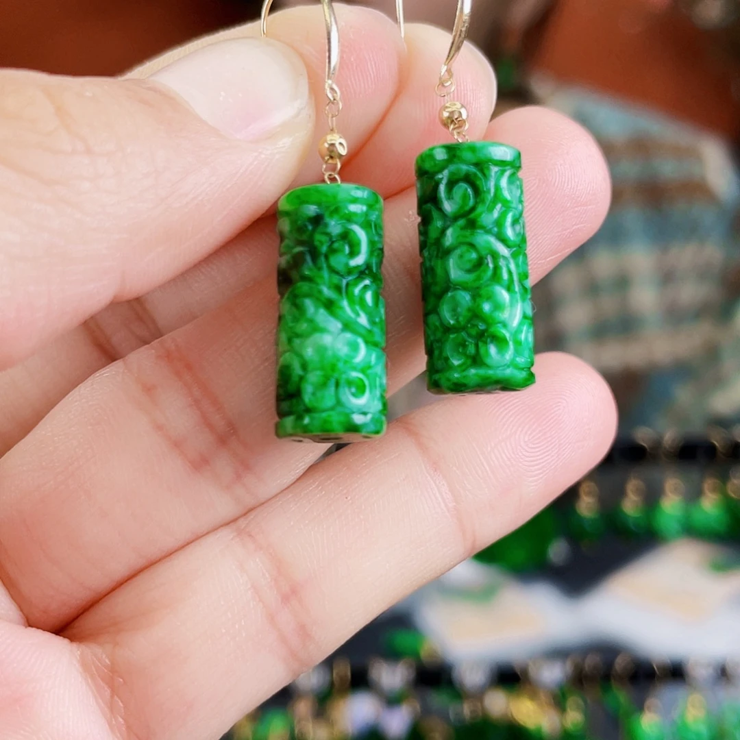 翡翠18K金镶嵌耳饰