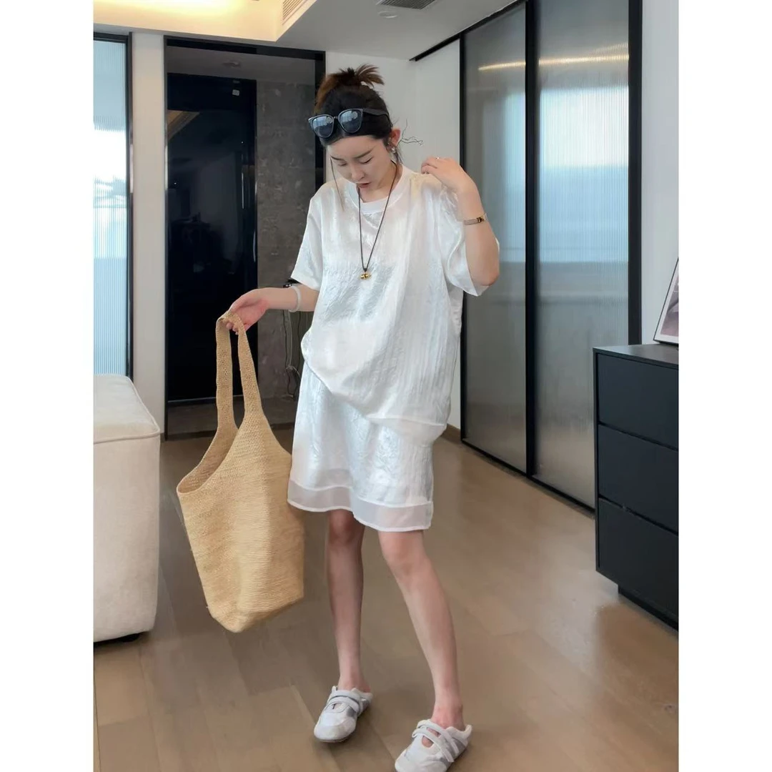 玖了个玖 2025夏季小众设计极简轻纱拼接短裤T恤两件套 2505C2645