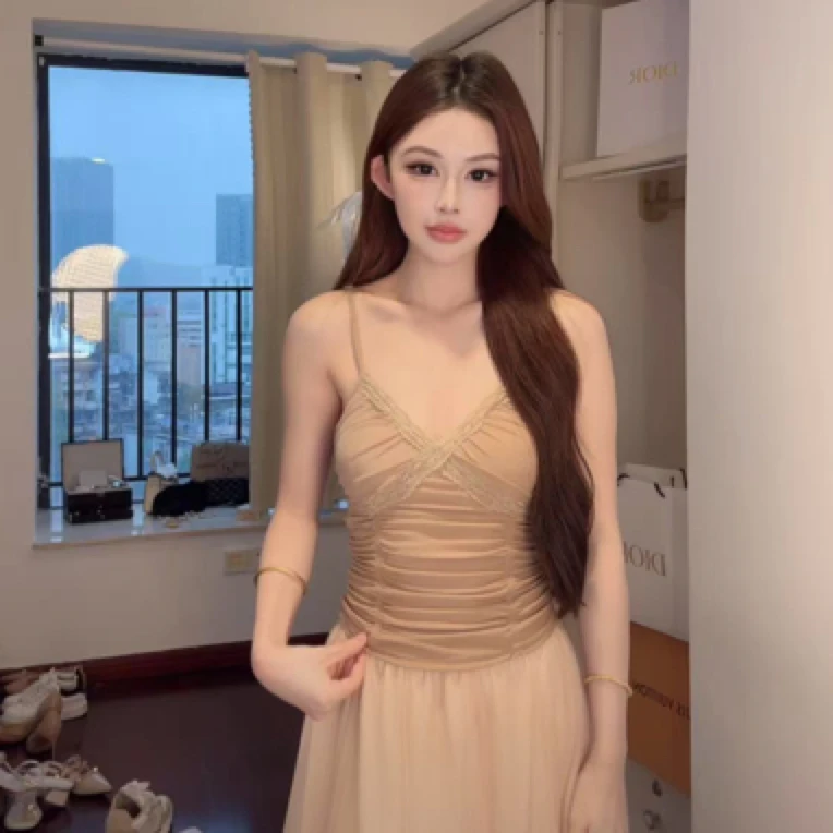 1006 蕾丝吊带背心带胸垫