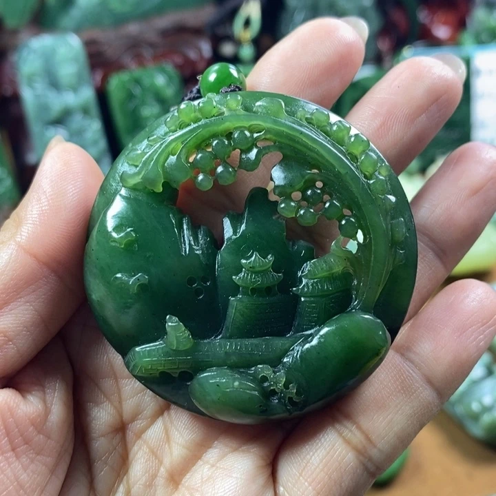 和田玉未镶嵌颈饰