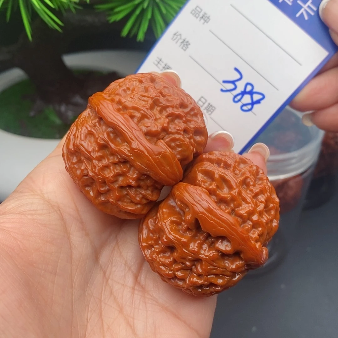 文玩核桃把件40闷白388