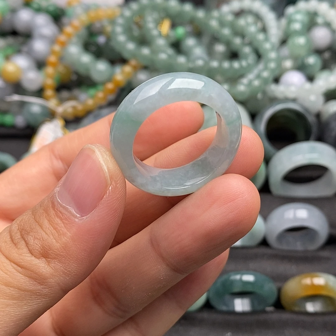 定制翡翠未镶嵌23圈