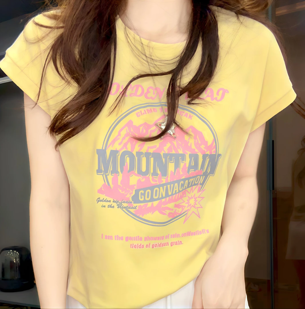 群山印花短袖夏季飞袖休闲圆领显瘦甜美可爱百搭时尚衣服女士T恤