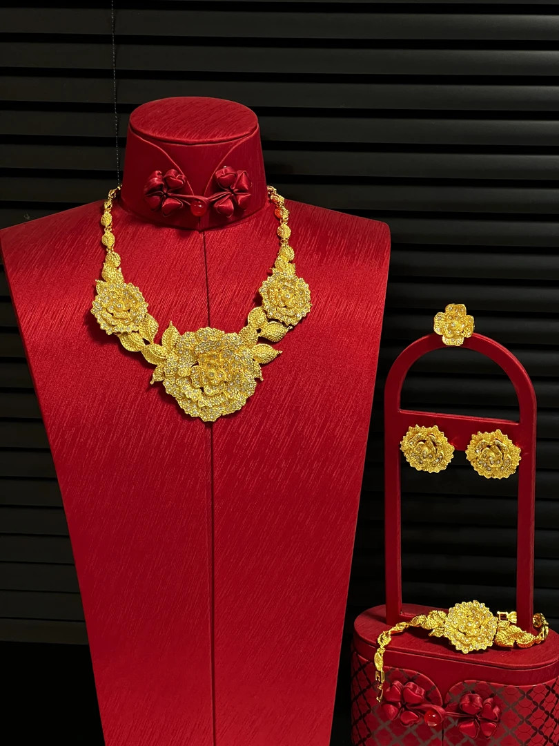 金钻新娘精致小众黄金色项链结婚配饰2025新款手镯戒指套装配饰品