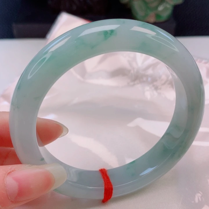 翡翠未镶嵌手镯56圈