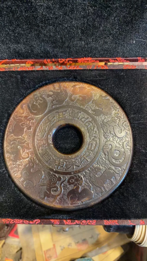 精品小墨盘子摆件一个