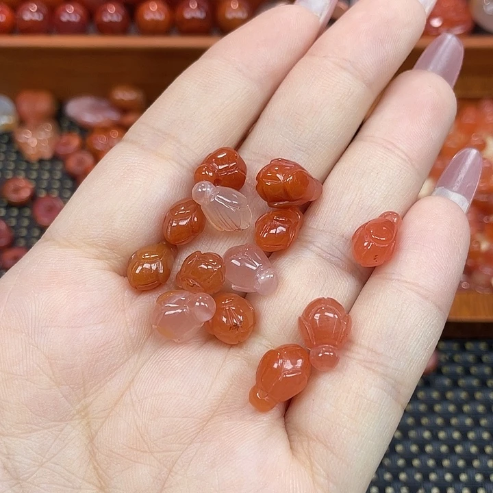 南红玛瑙未镶嵌颈饰兰陵花