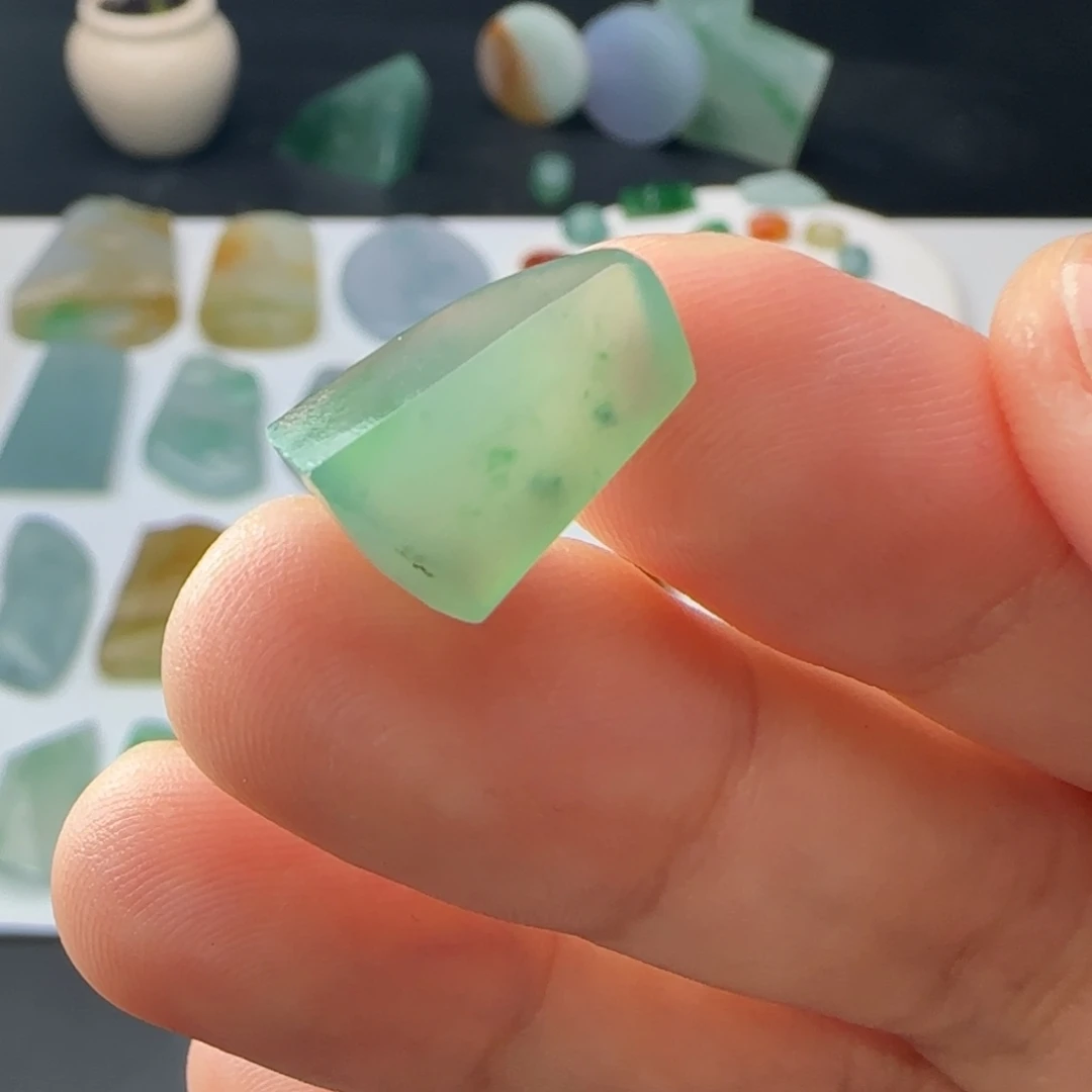 定制翡翠未镶嵌材料