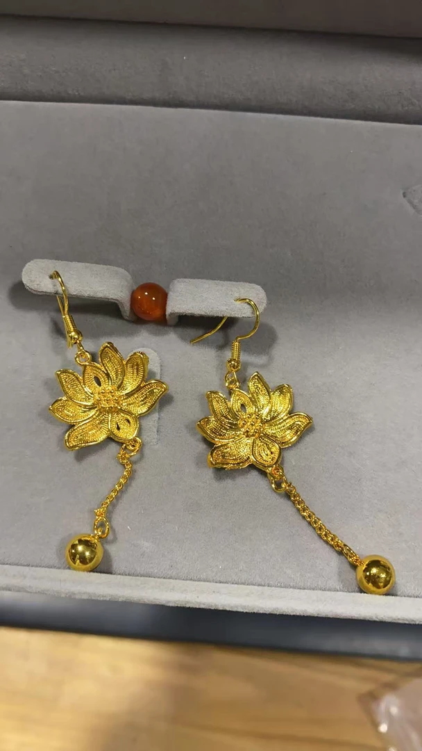 A741阿文专属金色精工花朵耳环 玛瑙珠 镀金 饰品多样性发货