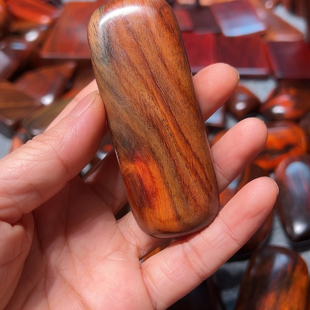 宗***波交趾黄檀（大红酸枝）