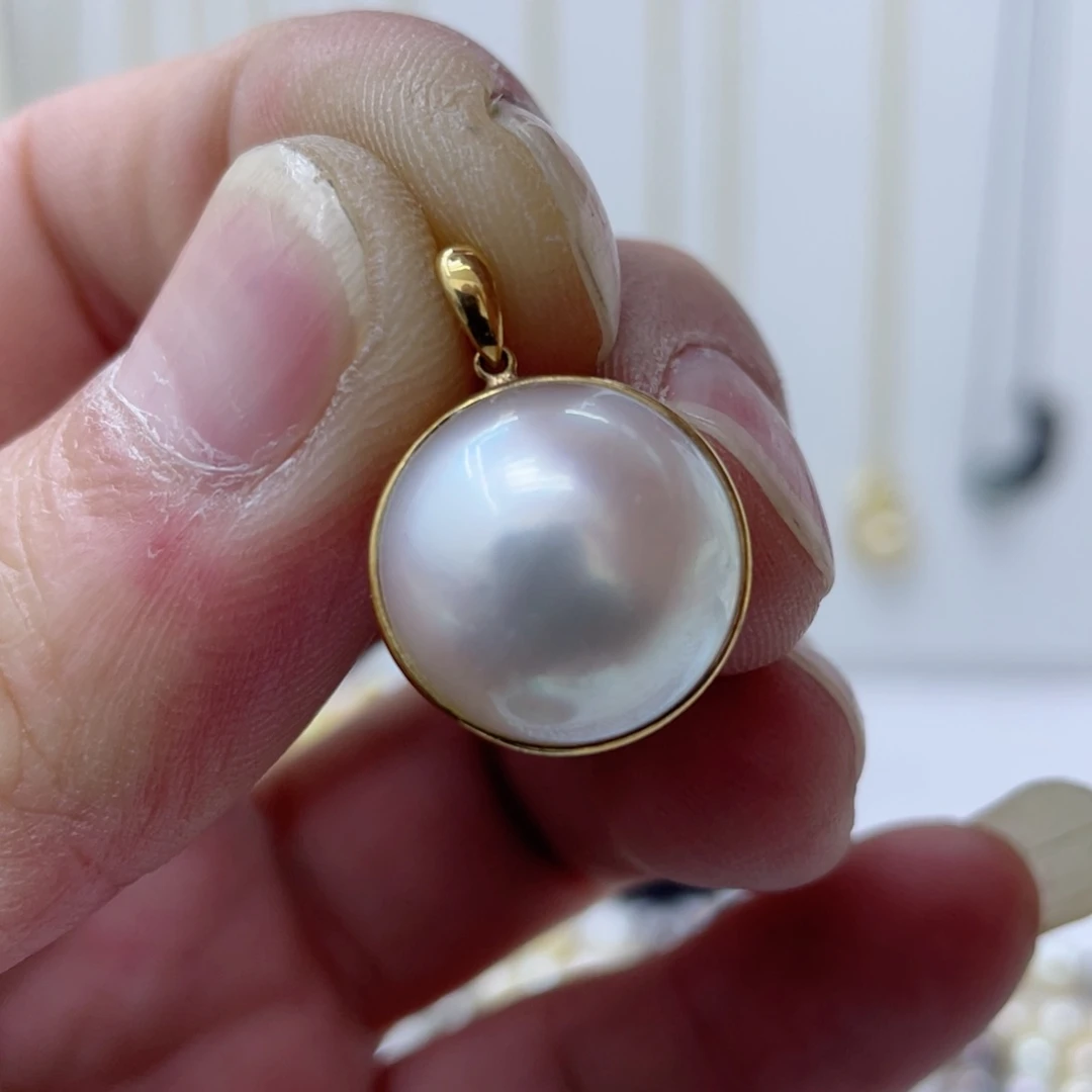 拼合珍珠（马贝珠）吊坠(不含链)18K金镶嵌