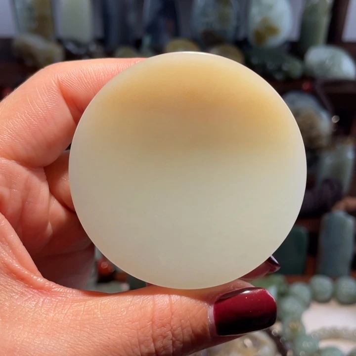 和田玉颈饰未镶嵌吊坠