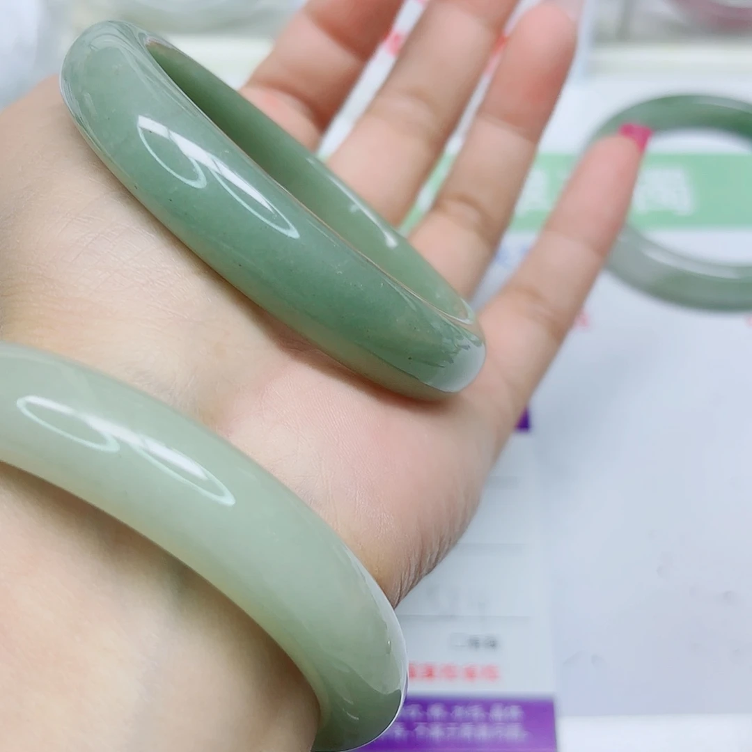 未镶嵌手镯石英质玉54/58