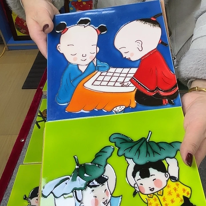 丫***～瓷板画下棋+头顶荷叶