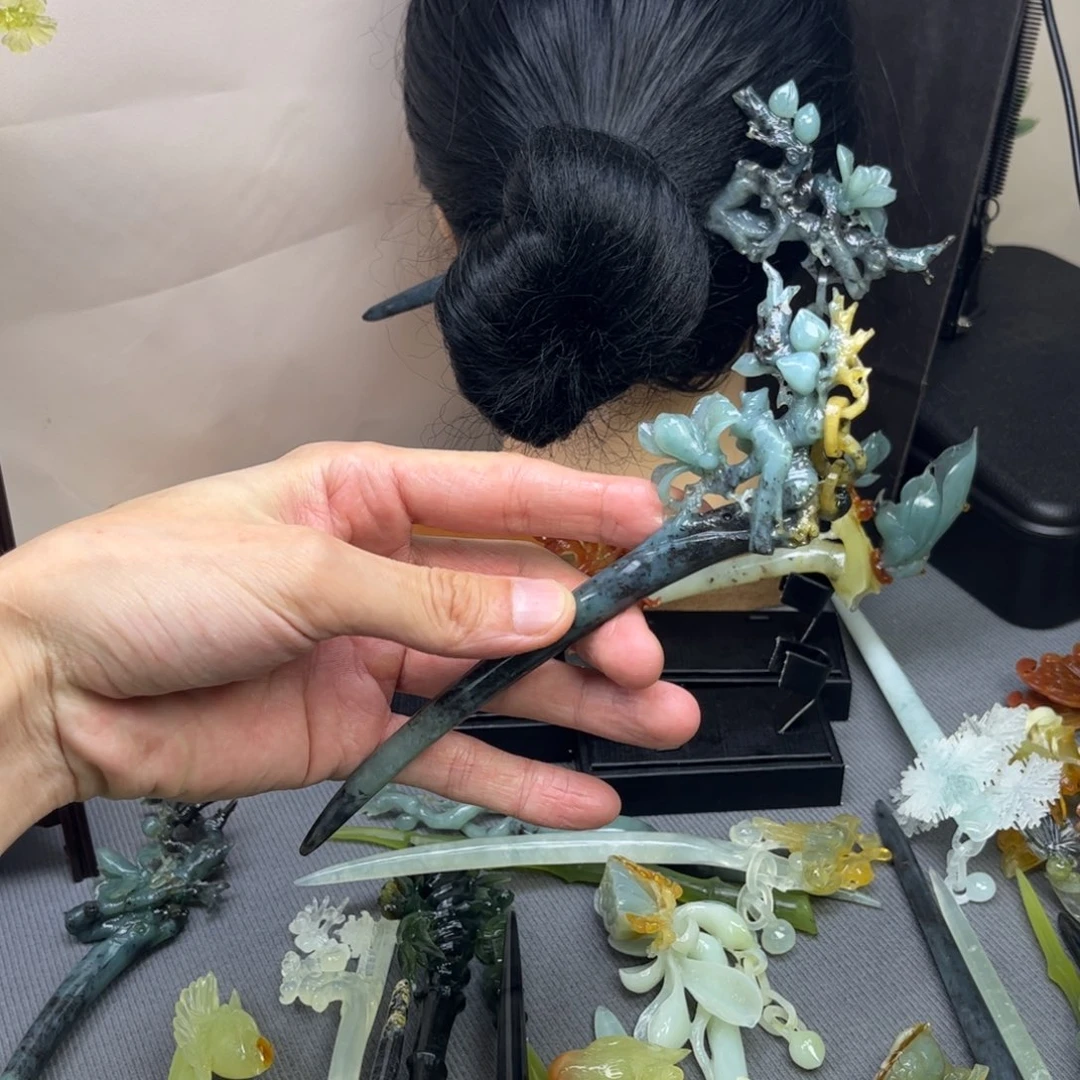 蛇纹石玉未镶嵌发饰