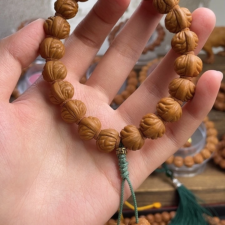 文玩核桃吊坠14小金豆