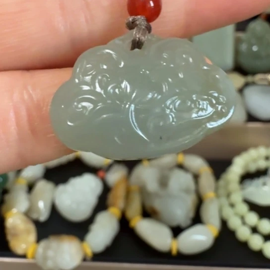 和田玉（糖玉）未镶嵌颈饰