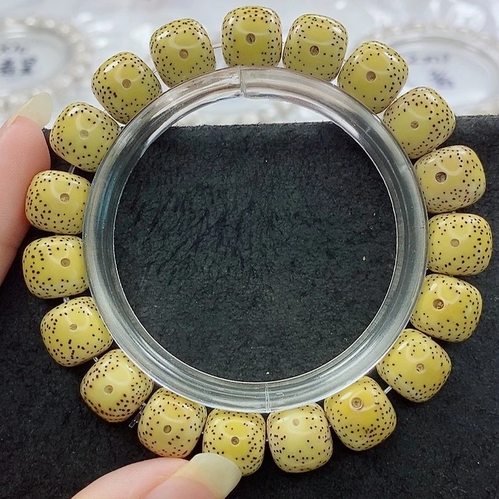 奔***吊坠星月菩提12的尺寸