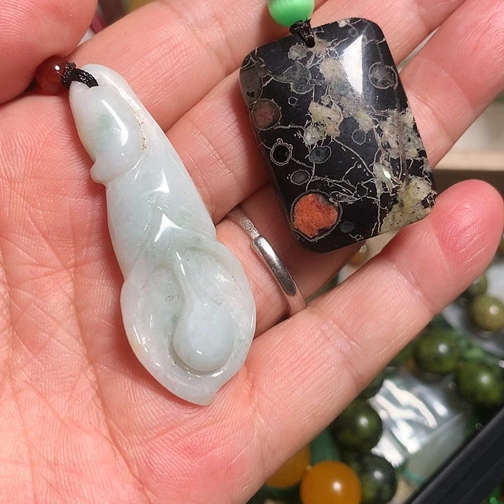 套链未镶嵌透闪石质玉