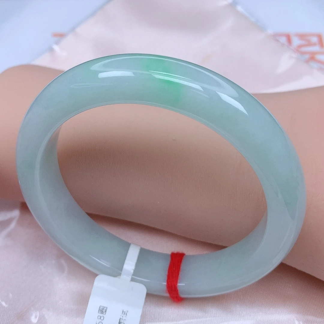 【闪购商品】未镶嵌手镯翡翠，58