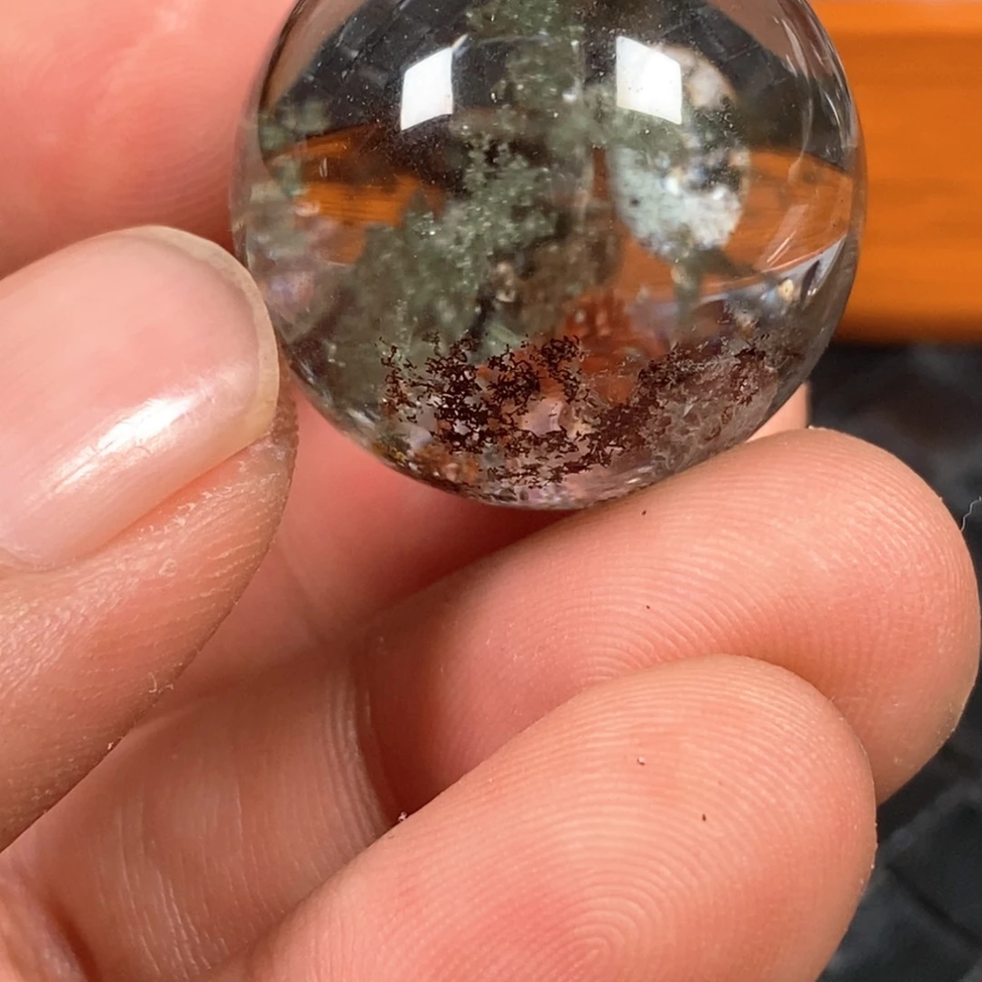 P***呱未镶嵌颈饰水晶水晶