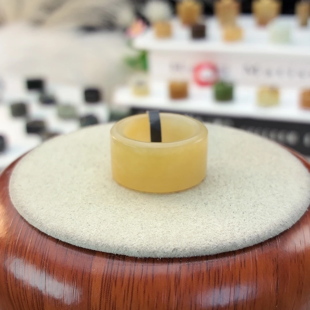 和田玉未镶嵌戒指i60黄糖圆切17.2mm