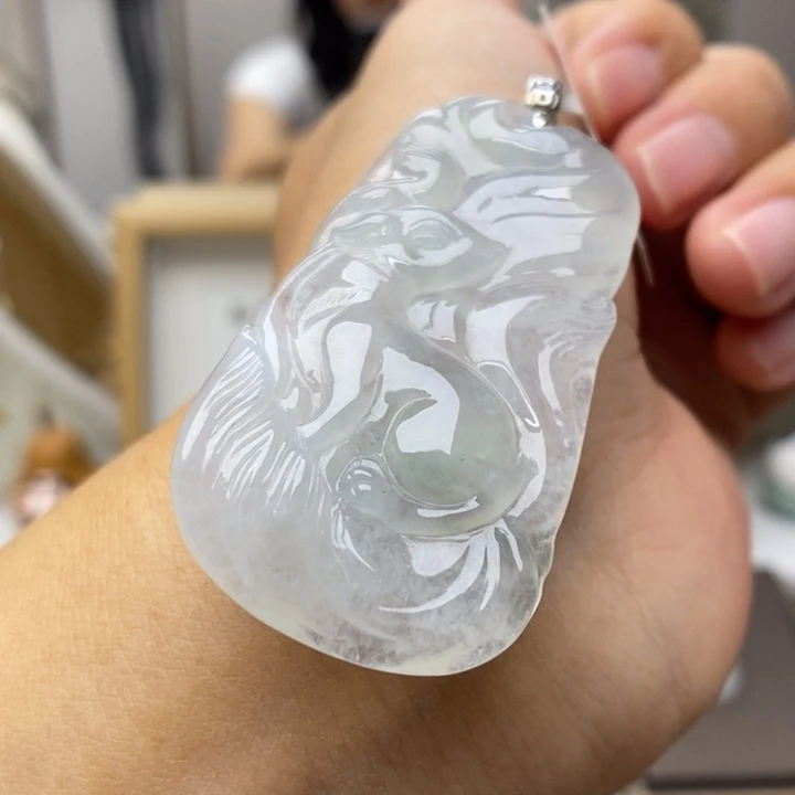 【闪购商品】颈饰18K金镶嵌翡翠33