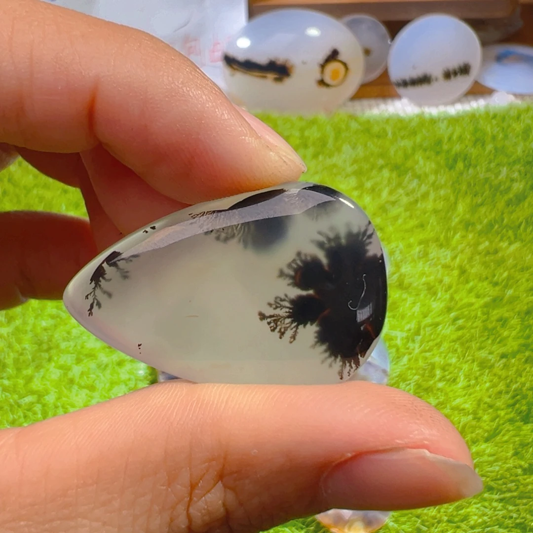 人***海玛瑙/玉髓未镶嵌颈饰