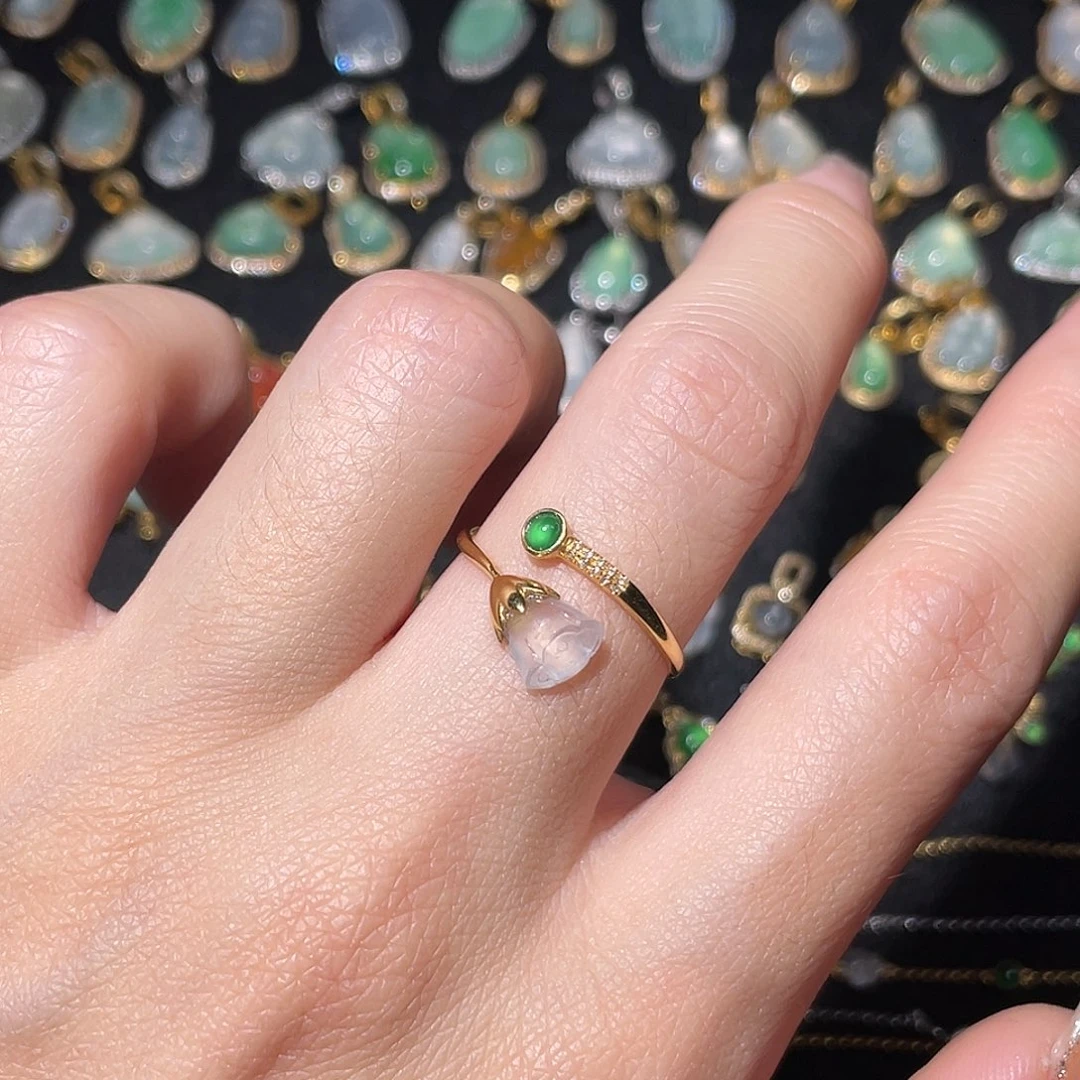 翡翠18K金镶嵌戒指戒指
