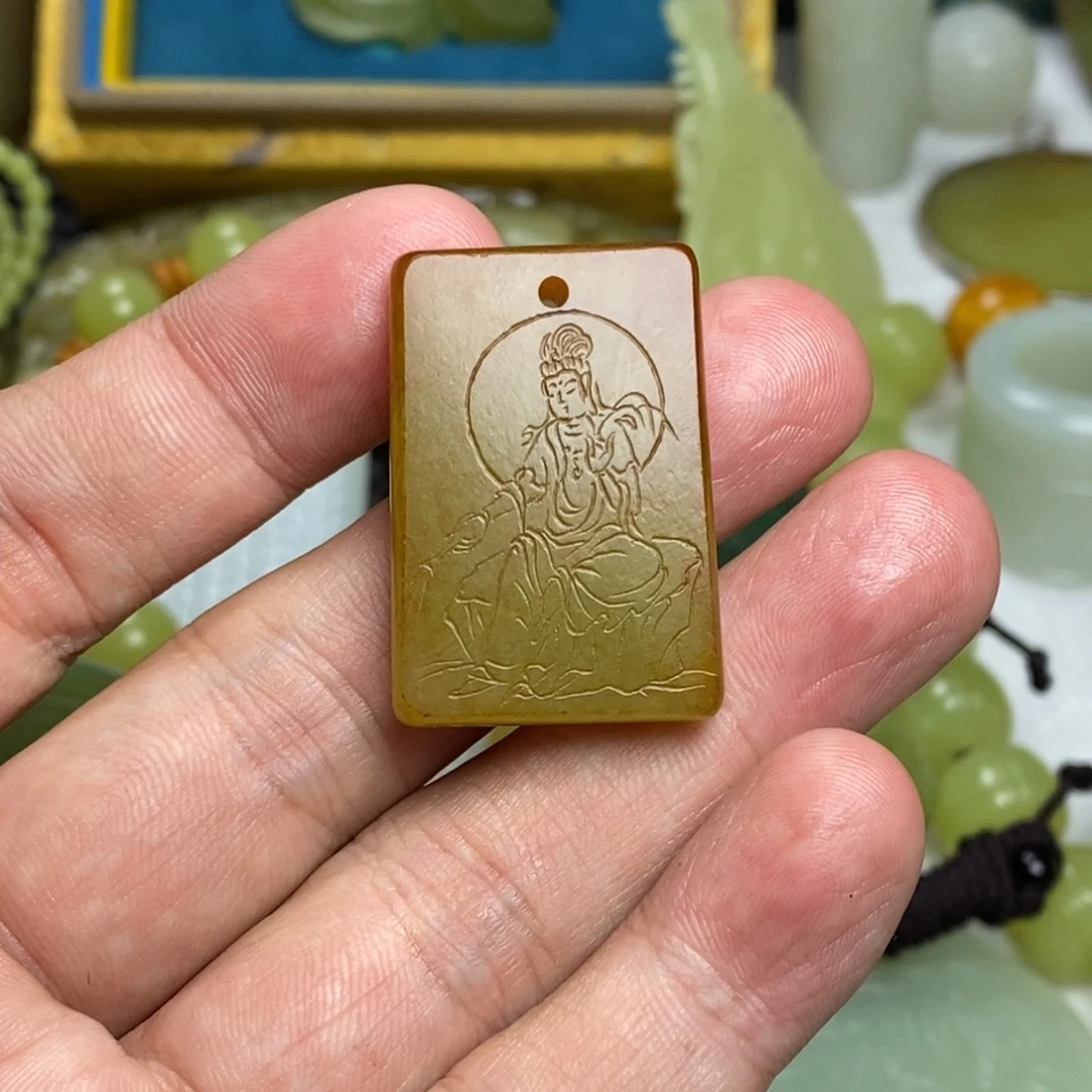 阿***丁和田玉未镶嵌挂件