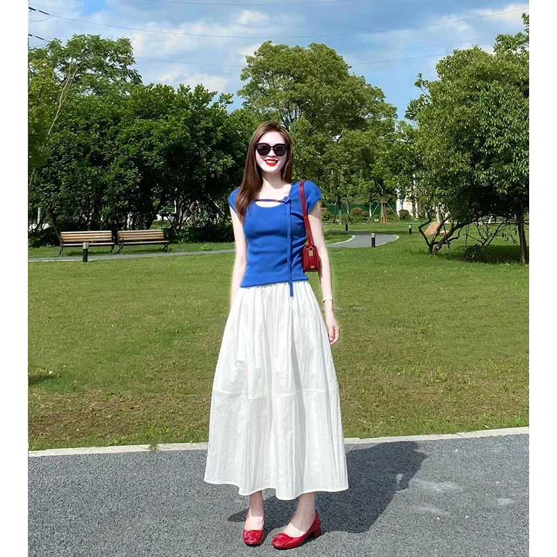 2025韩系温柔设计感花朵系带针织上衣百搭显瘦半身裙套装