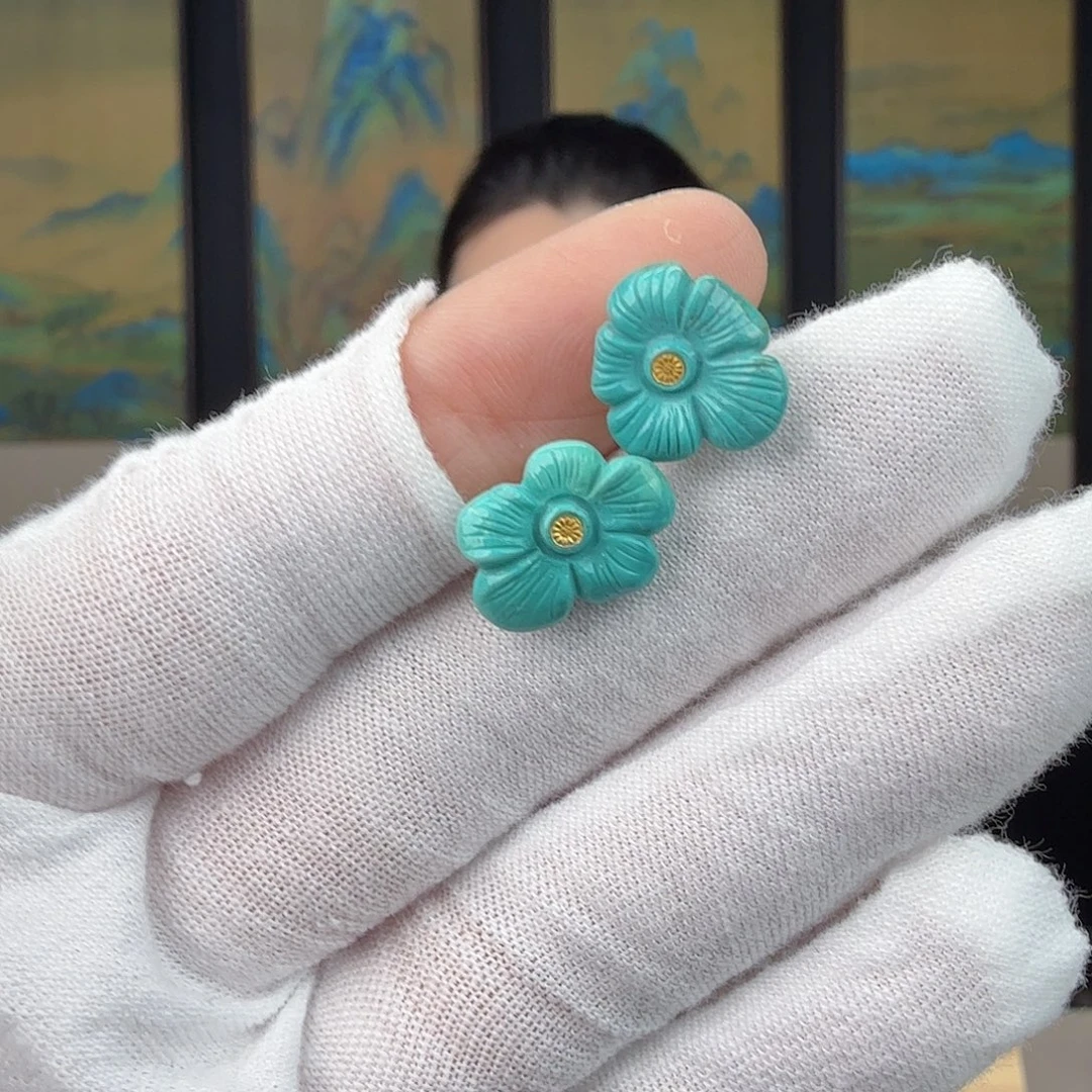 绿松石未镶嵌珠宝奇石